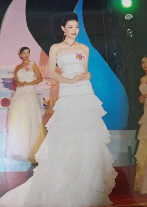 Thanh Hương sở hữu nhan sắc xinh đẹp. Cô từng đoạt danh hiệu á hậu cuộc thi Hoa hậu Hải Dương 2006.