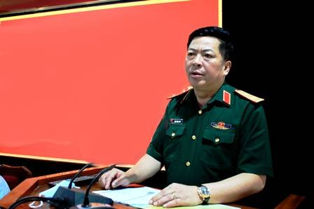 Tân Bí thư Tỉnh ủy Cao Bằng gắn liền với lực lượng quân đội và từng kinh qua nhiều chức vụ. Cụ thể, tháng 9/1996 - 11/1999: Thiếu tá (9/1996), Giảng viên Trường sĩ quan Công binh, Binh chủng Công binh.