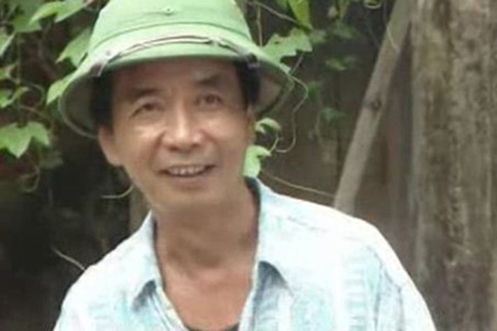 Ngoài xuất hiện trong các bộ phim về đề tài nông thôn với các vai diễn có bản tính hiền lành, chân chất, người nghệ sĩ giản dị này còn là một trong những gương mặt quen thuộc của chương trình hài “Gặp nhau cuối tuần”. (Ảnh: Zing)