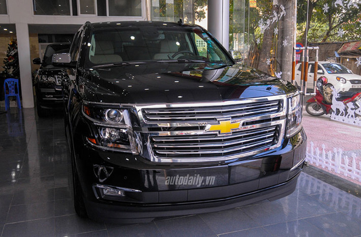 Theo công bố của nhà sản xuất, Chevrolet Suburban 2015 có mức tiêu thụ nhiên liệu theo tiêu chuẩn của Hiệp hội bảo vệ môi trường nước Mỹ (EPA), chỉ còn 14,7L/100km khi chạy trong thành phố và 10,2L/100km khi chạy trên đường cao tốc.