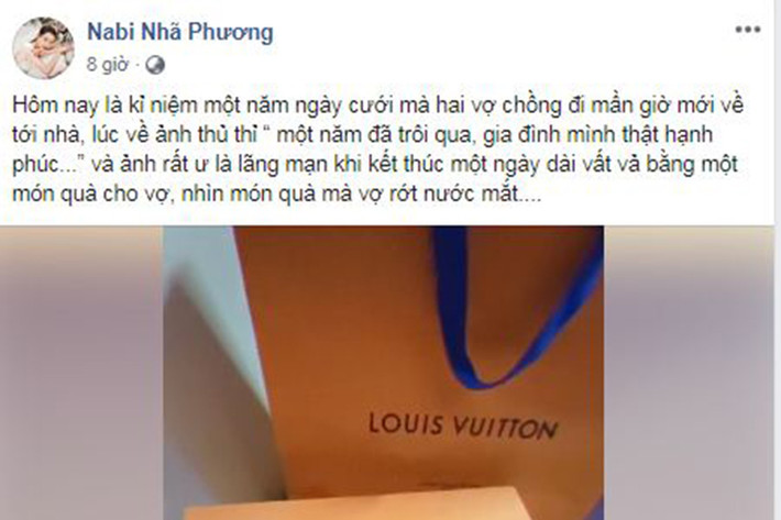 Trên trang cá nhân, Nhã Phương vừa khoe clip đập hộp quà Trường Giang tặng để kỷ niệm 1 năm ngày cưới. Khi mở hộp, Nhã Phương phát hiện 2 món quà tặng không giống như mọi người tưởng tượng.