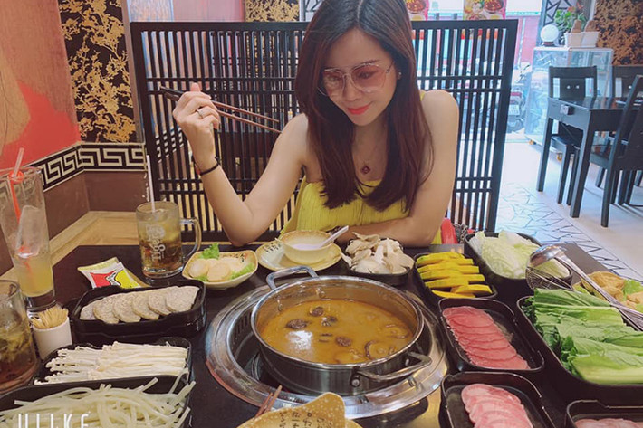Ngọc Ánh đã tạm gác công việc để dành nhiều thời gian nghỉ ngơi.