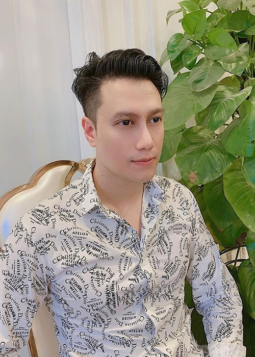 Nam diễn viên phim "Người phán xử" phẫu thuật thẩm mỹ gương mặt. Nhiều người chê Việt Anh đánh mất vẻ nam tính sau ca dao kéo.