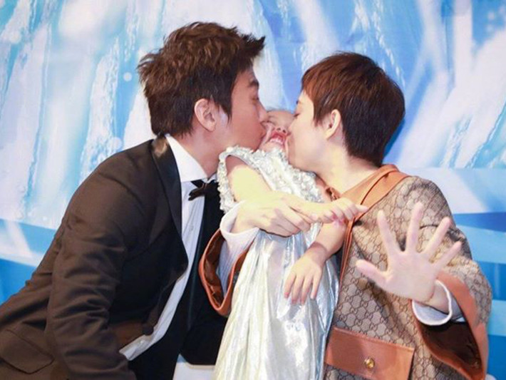 Đặng Siêu tiết lộ bà xã Tôn Lệ là chính người giữ “tay hòm chìa khóa” của gia đình.
