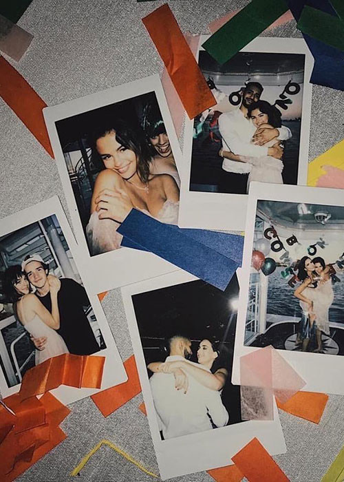 Gần đây, tình cũ của Selena - Justin Bieber đã đính hôn với Hailey Baldwin. Dường như, Selena không bận tâm đến chuyện đính hôn của Justin.