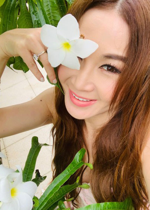 Không sinh con, nữ diễn viên vẫn được ông xã Hà Tổ Quang chiều chuộng.