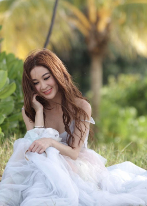 "Phan Kim Liên" Ôn Bích Hà kết hôn đã lâu nhưng không sinh con do sợ mất vóc dáng thon gọn và sợ máu.