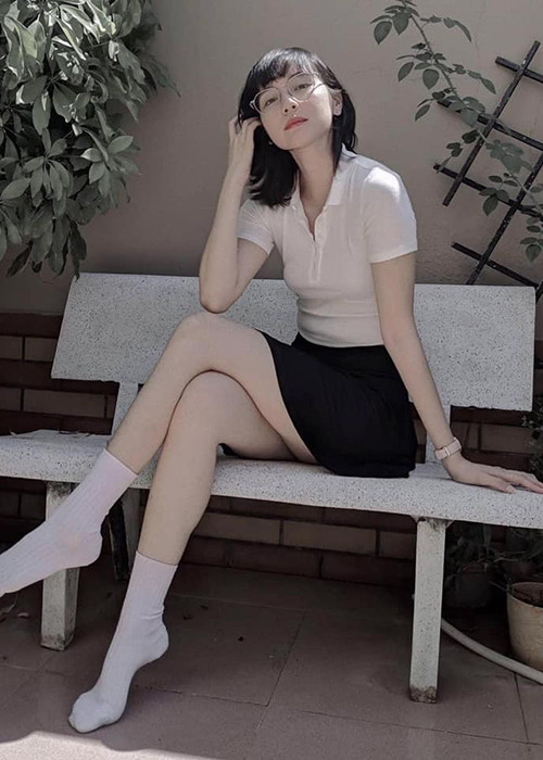 Tuy nhiên, không ít khán giả nhận xét Hải Tú diễn khá non nớt.