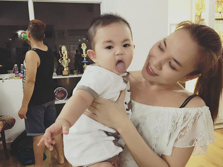 Mới đây, khi phủ nhận tin đồn bầu bí, Mỹ Tâm tiết lộ cô đang mơ về "ngôi nhà và những đứa trẻ".