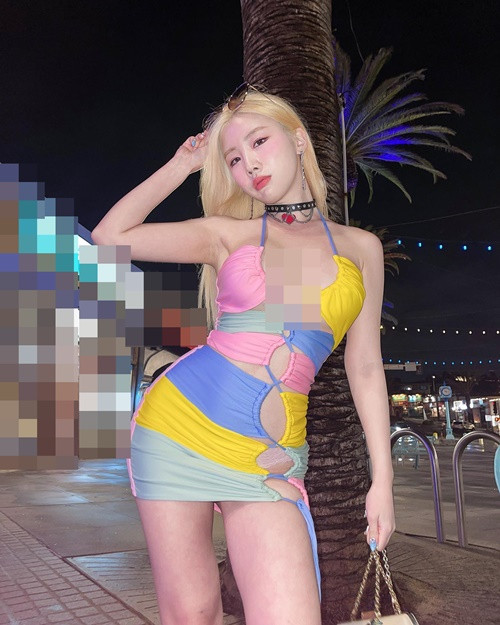 Fan của Yebin cho rằng cô nàng sở hữu body đẹp hoàn hảo cùng gương mặt xinh. Chính vì vậy, hot girl này sẽ ngày một nổi tiếng hơn mà không cần phải ăn mặc hở hang để đánh bóng tên tuổi.