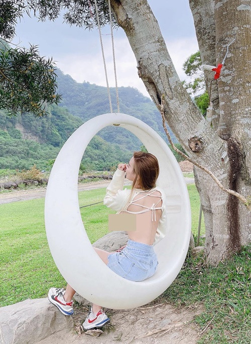 Hot girl Đài Loan cho biết, cô chỉ có một tài khoản mạng xã hội và không sử dụng bất kỳ phần mềm hẹn hò nào.