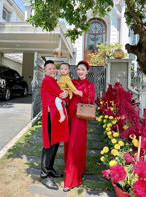Để giảm cân, Bảo Thy tự hứa sẽ không uống trà sữa trong 1 tháng tới.