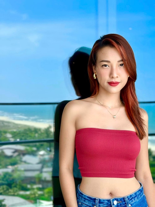 Hoàng Oanh ly hôn chồng Tây được 2 năm. Gần đây, cô chia sẻ về biến cố tình cảm.