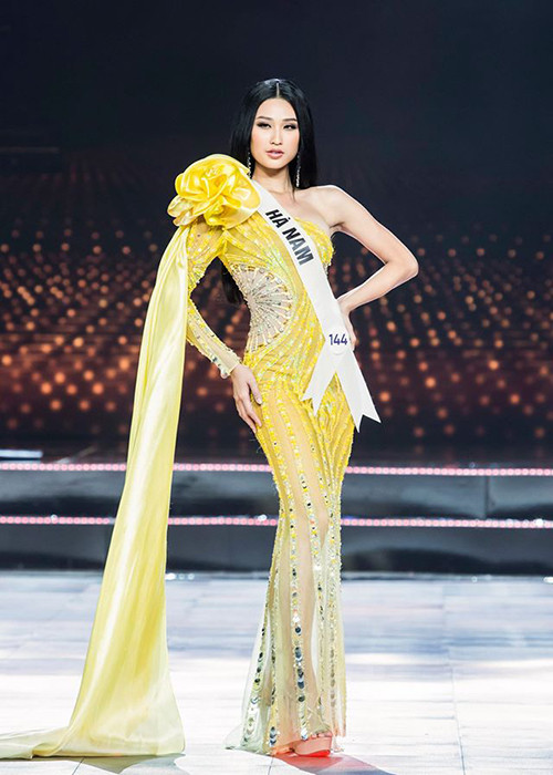 Phạm Thị Anh Thư cao 1m74, có số đo 3 vòng 83-59-91. Khán giả cho rằng nhiều khả năng Anh Thư sẽ góp mặt trong top 15 chung cuộc.