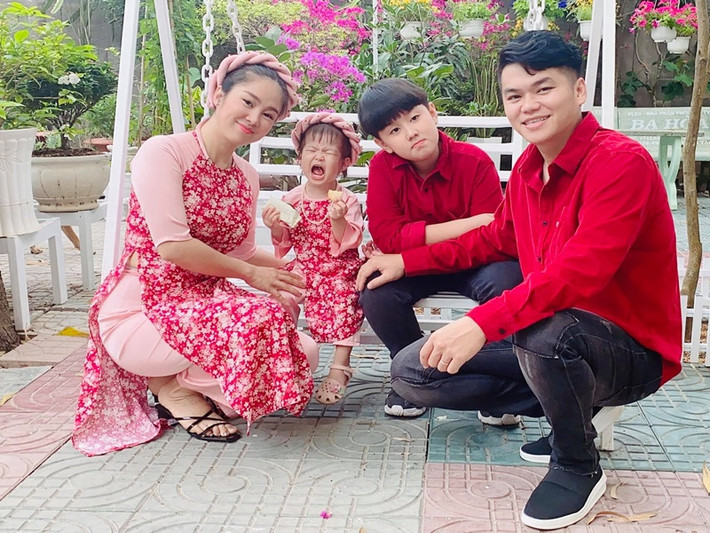 Trung Kiên trở thành bờ vai vững chắc cho Lê Phương để cô yên tâm hoạt động nghệ thuật.
