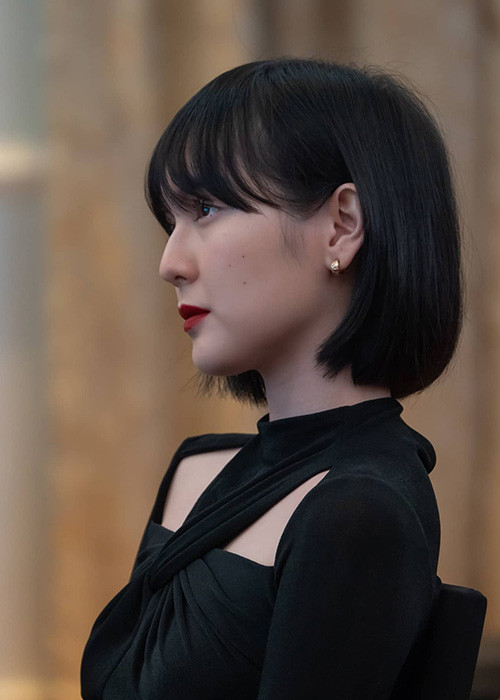 Dù bị tẩy chay, Hải Tú vẫn không lên tiếng. Phía Sơn Tùng M-TP cũng không có động thái bảo vệ diễn viên độc quyền của mình. Ảnh: FB Hải Tú