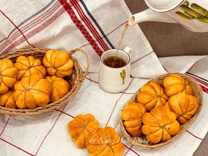 Ngọc Hân thường chia sẻ công thức nấu ăn cho mọi người.