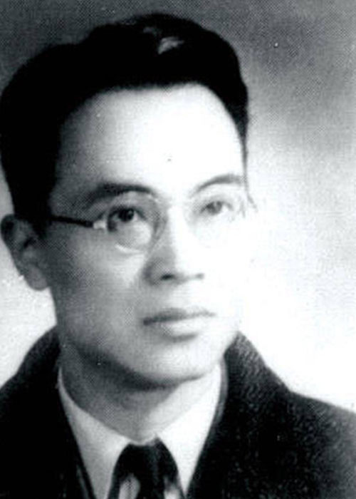 Nhà văn Kim Dung qua đời ngày 30/10, hưởng thọ 94 tuổi. Mới đây, thông tin tang lễ của ông vừa được chia sẻ. Theo Sina, công ty xuất bản do Kim Dung thành lập đại diện gia đình cố nhà văn đưa cáo phó.