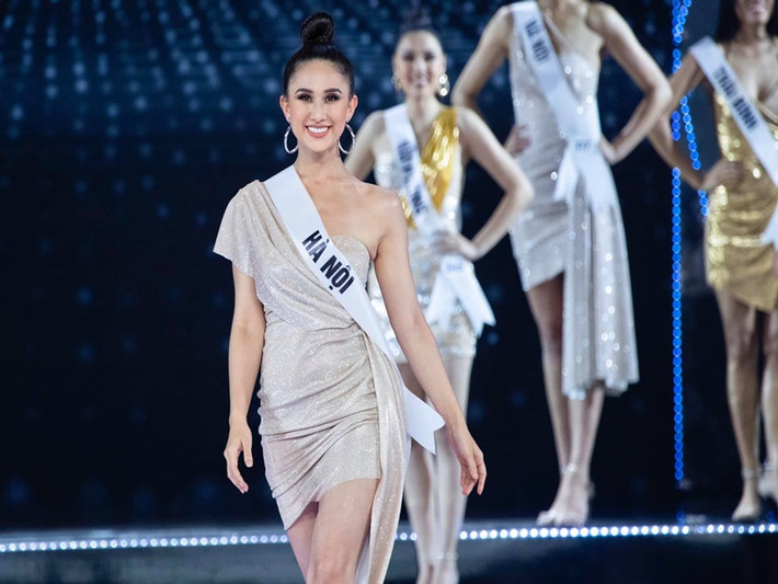 Khi thi Hoa hậu Hoàn vũ Việt Nam, Diana có chiều cao 1m66, số đo 3 vòng: 91-61-92cm.