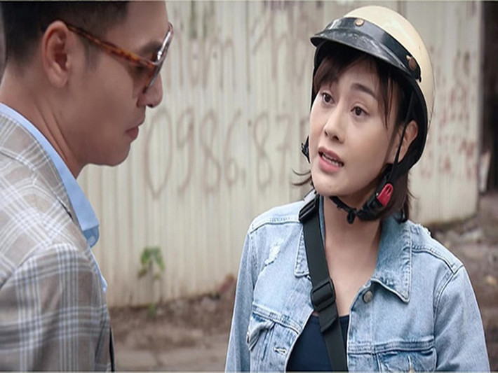 Gần đây, trên fanpage “Hương vị tình thân”, cư dân mạng có ý kiến trái chiều về diễn xuất của Phương Oanh. Người khen Phương Oanh hợp vai cô gái cá tính Phương Nam, người lại chê Phương Oanh diễn gượng, gồng và đơ. Ảnh: VTV