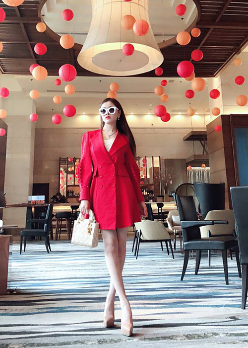 Gần đây, khi lên tiếng khẳng định không bán dâm, Thư Dung còn bày tỏ mong muốn trở lại showbiz Việt.