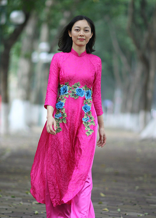 Hoàng Thu Hường quyết định chia tay Nhà hát Tuổi trẻ sau 3 năm gắn bó vì cảm thấy có đất để phát triển khi lúc đó chính kịch không được ưa chuộng bằng hài kịch. Ảnh: FBNV