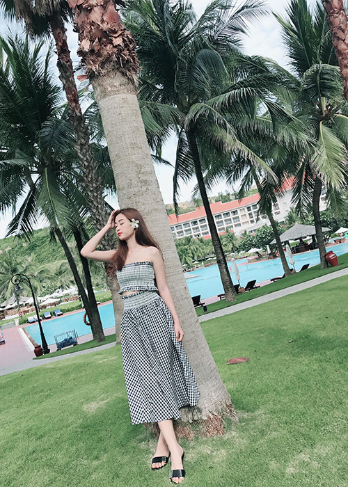 Hoa hậu Đỗ Mỹ Linh mong mỏi một kỳ nghỉ dưỡng.