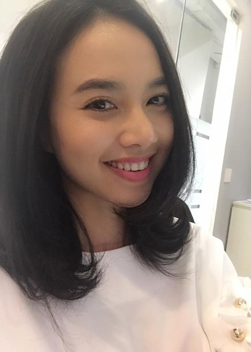 Đinh Ngọc Diệp khoe ảnh rạng rỡ đồng thời gửi lời đến ông xã Victor Vũ: "Bị leo cây còn gặp mưa".