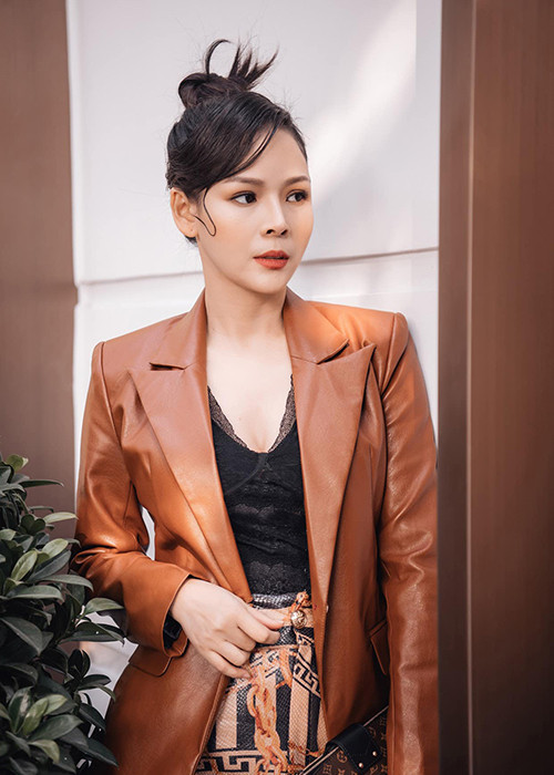 Diễm Hương còn mở cửa hàng bánh mì.