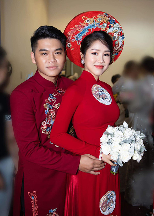 Lê Phương tái hôn với Trung Kiên. Nữ diễn viên hơn chồng 7 tuổi.