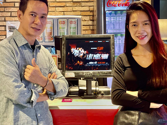 Theo VTC News, đại diện đơn vị phát hành phim “Lật mặt:48h” của Lý Hải cho biết họ sẽ dừng sự kiện ra mắt tại Hà Nội. Đến nay, lịch chiếu của bộ phim này vẫn chưa được xác định vì còn đợi biến chuyển tốt trong công tác kiểm soát dịch bệnh COVID-19.