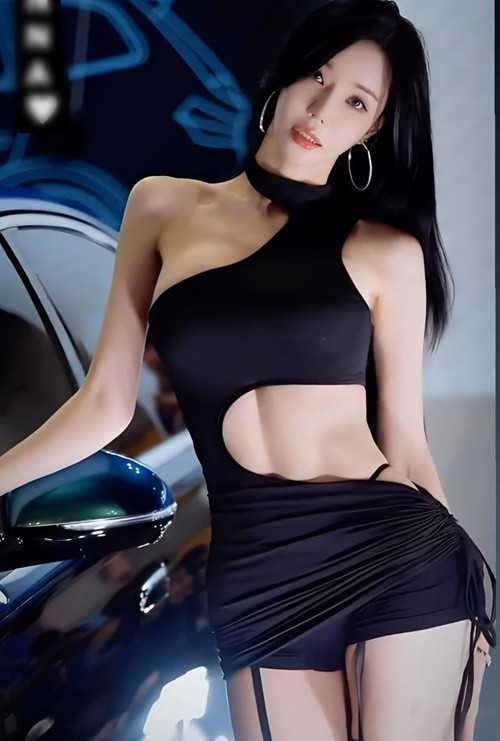 "Hot girl nội y" hiện tại có hơn 400.000 người theo dõi trên Instagram.
