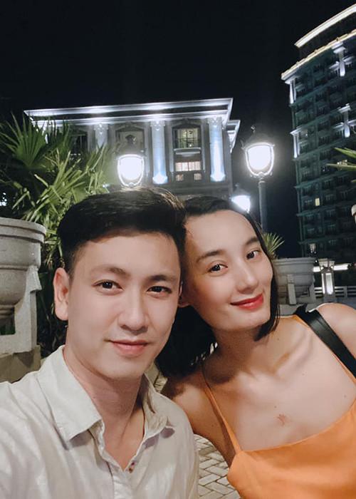 Lê Thúy - Đỗ An kết hôn đầu năm 2015. Mới đây, chứng kiến Lê Thúy ăn vội trong chuyến từ thiện miền Trung, Đỗ An rơi nước mắt vì quá thương vợ.
