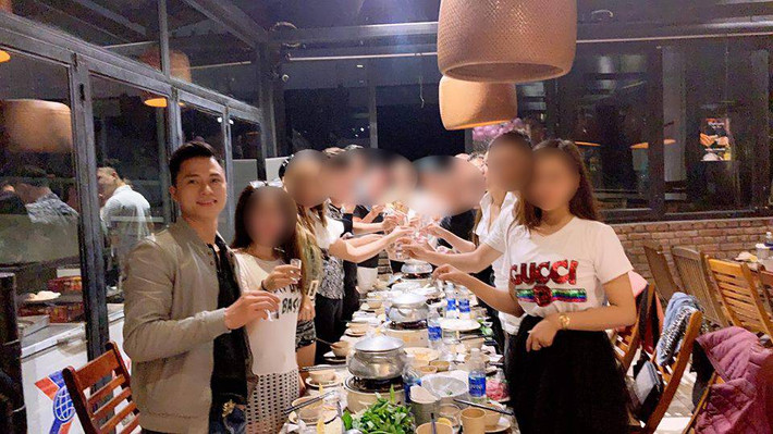 Theo chia sẻ của chị Thuỳ T. trên tờ Lao Động, chị T. và Quỳnh Trang là bạn thân nên chị biết Cường và Trang yêu nhau mấy năm, Nguyễn Duy Cường sống bằng tiền của bạn gái nhưng vẫn ăn chơi, đàn đúm và lăng nhăng. Không những thế, nghi phạm còn được cho là vẫn giữ của người yêu số tiền 50 triệu đồng.