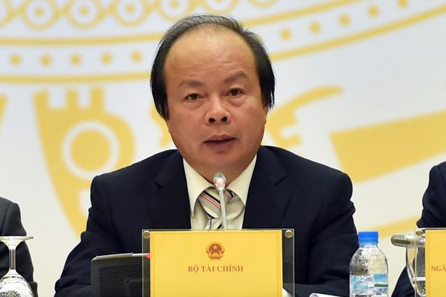 Theo Ủy ban Kiểm tra Trung ương, ông Huỳnh Quang Hải đã chấp hành không nghiêm nguyên tắc tổ chức, sinh hoạt Đảng. Ông cũng vi phạm phẩm chất đạo đức, lối sống và các quy định của Đảng về những điều đảng viên không được làm, về trách nhiệm nêu gương của cán bộ, đảng viên, nhất là cán bộ lãnh đạo chủ chốt, ảnh hưởng xấu đến uy tín của tổ chức đảng và Bộ Tài chính. Căn cứ quy định của Đảng về xử lý kỷ luật đảng viên vi phạm, Ủy ban Kiểm tra Trung ương quyết định thi hành kỷ luật bằng hình thức cảnh cáo với ông Huỳnh Quang Hải. (Ảnh Báo Chính phủ)