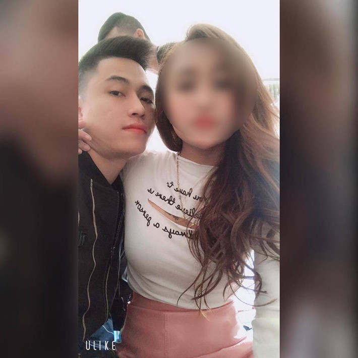 Được biết, ở quê gia đình Trang thuộc diện khó khăn. Vài năm trước, mẹ Trang đi xuất khẩu lao động nước ngoài, dự định đi tiếp nhưng không được bố Trang đồng ý nên xảy ra mâu thuẫn nên đã ly thân.