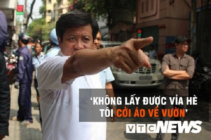 Ngày 20/2/2017, ông Đoàn Ngọc Hải dẫn đầu đoàn công tác xử lý vi phạm trật tự đô thị, lấn chiếm vỉa hè trên địa bàn quận 1. Ông tuyên bố: "Nếu không làm được tôi sẽ cởi áo về vườn không làm nữa, chứ không làm theo phong trào, đánh trống bỏ dùi, để nổi tiếng". (ảnh VTC News)