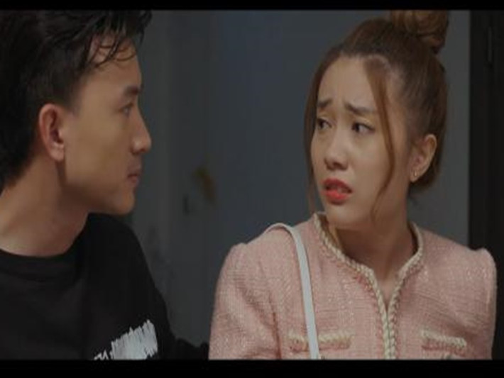 Trong cuộc phỏng vấn với Dân Trí, Kiều My cho biết, cô bị tật ở cơ lông mày. Nữ diễn viên phân trần, cô từng cố gắng tiết chế quá nhiều trên cơ mặt nhưng hiệu quả các cảnh quay đó không được như ý muốn. Bởi vậy, Kiều My quyết định chấp nhận mình xấu một chút nhưng thể hiện được đúng bản chất của nhân vật. Ảnh: Bảo vệ công lý