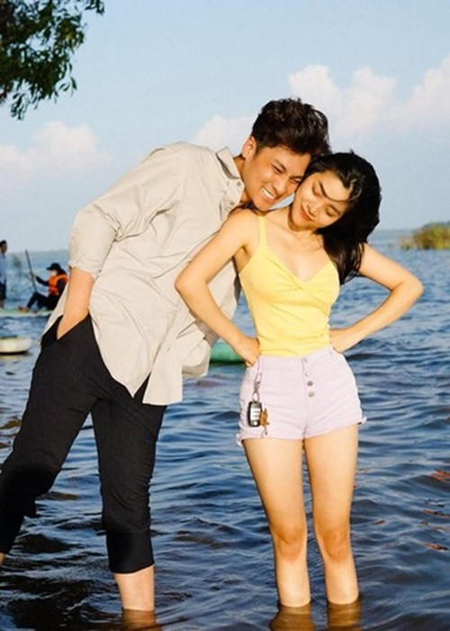 Phi Hùng từng liên tục khoe ảnh bên người yêu kèm lời ngọt ngào dành cho nửa kia. Phía Trần Yến cũng dành lời yêu thương cho bạn trai.