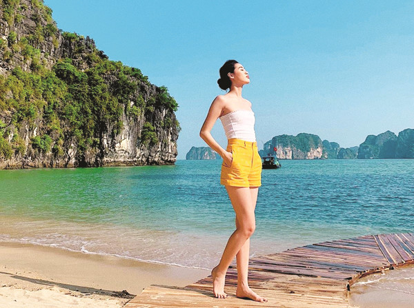 Tân Hoa hậu Hoàn vũ Việt Nam 2019 Nguyễn Trần Khánh Vân.