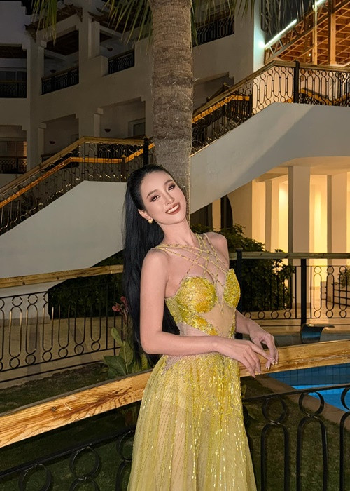 Vóc dáng của Khánh Linh săn chắc, gợi cảm bởi vậy, cô mặc gì cũng hút mắt. Ảnh: FB Bùi Khánh Linh.