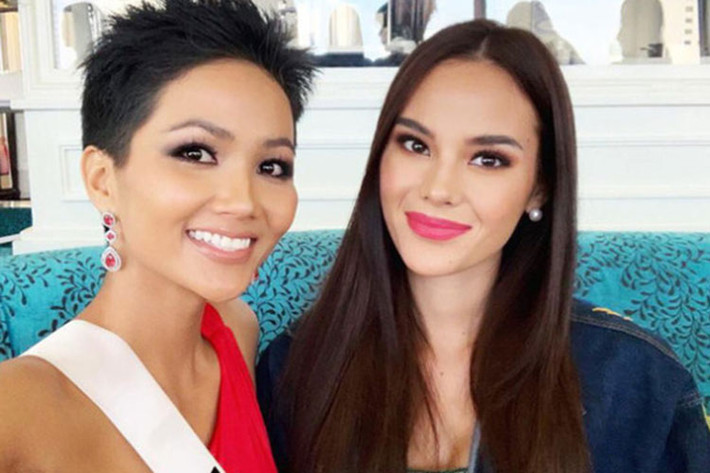Dù là đối thủ của nhau nhưng đại diện Việt Nam và người đẹp đến từ Philippines vẫn khá thân thiết.