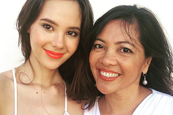 Catriona luôn nhận được sự ủng hộ của bố mẹ khi về Philippines phát triển sự nghiệp.