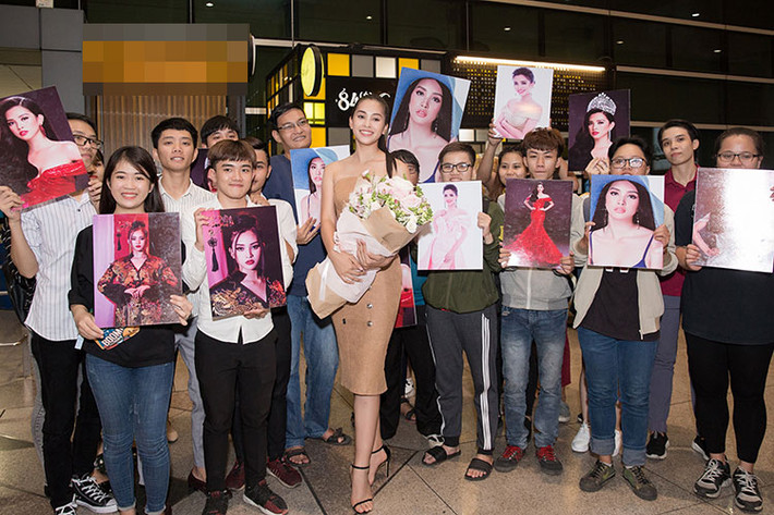 Tuy vắng mặt trong top 12 nhưng Tiểu Vy vẫn được khen ngợi vì sự cố gắng trong hành trình dài tham gia cuộc thi.