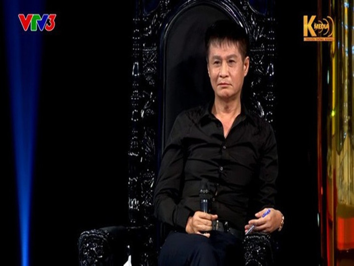 Trước đó, đạo diễn Lê Hoàng cứ lên tiếng lại tạo ra sự tranh luận. Năm 2018, trong một chương trình về chủ đề “Đàn ông sợ vợ – đàn bà sợ chồng”, Lê Hoàng nói với Vân Hugo: “Chồng là cái gì? Tôi chúc mừng chị Vân Hugo đã ly dị chồng. Người chồng của Vân Hugo chắc chắn không xứng đáng với chị”. Ảnh: Tiền Phong