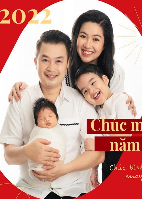 Ngày 31/12/2021, Lê Khánh sinh con trai thứ hai. Vợ chồng nữ diễn viên đặt tên cậu quý tử là Tuấn Kha.