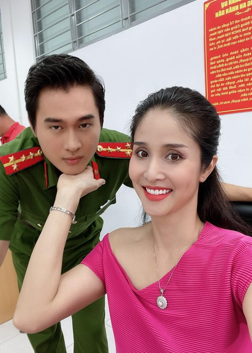 Thảo Trang và Quang Pháp không chỉ dành cho nhau lời ngọt ngào mà còn đăng tải nhiều khoảnh khắc tình tứ bên nhau.