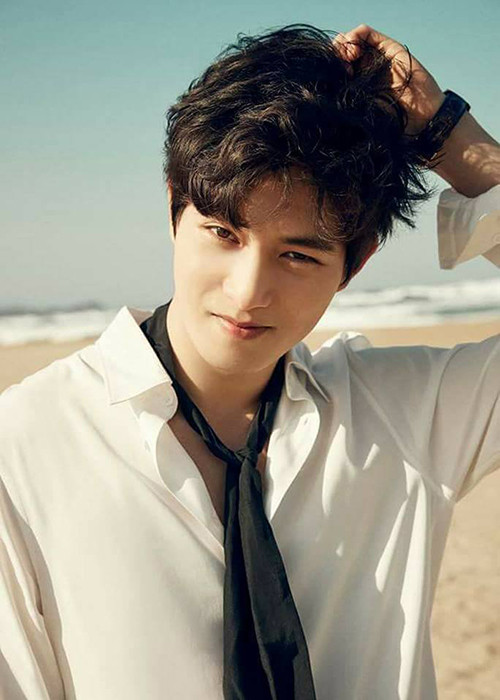 Nhóm chat tình dục của Seungri đang gây rúng động showbiz Hàn. Một trong số 7 người trong nhóm này là Lee Jong Hyun (CNBlue).
