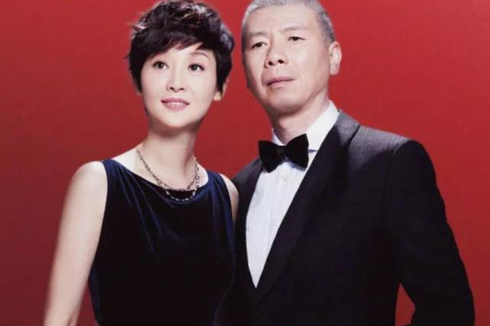 Phùng Tiểu Cương và Từ Phàm không có con chung bởi sau nhiều lần bị sảy thai, Từ Phàm mất hết hy vọng có con. Ảnh: 163