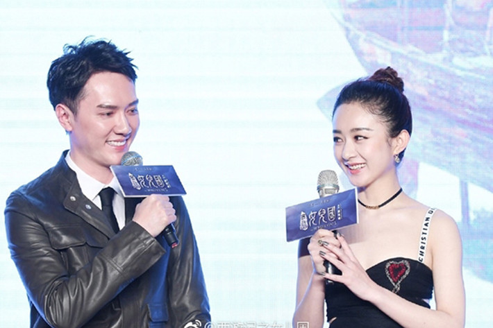 Triệu Lệ Dĩnh - Phùng Thiệu Phong vướng tin đồn hẹn hò sau khi đóng chung phim "Nữ vương nhi quốc" sắp công chiếu. Ảnh: Weibo